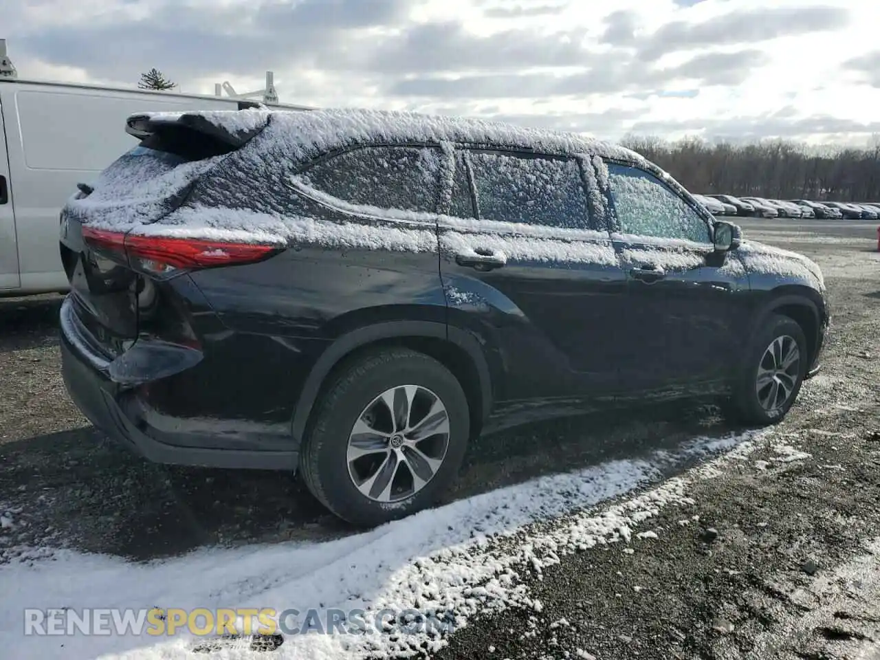 3 Photograph of a damaged car 5TDGZRAH3MS072147 TOYOTA HIGHLANDER 2021