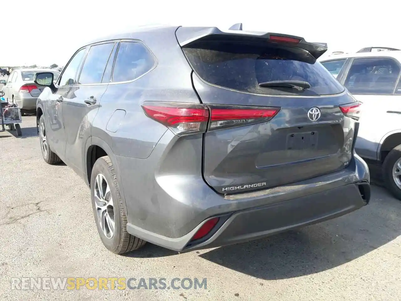 3 fotografías del automóvil dañado 5TDGZRAH3MS516434 TOYOTA HIGHLANDER 2021