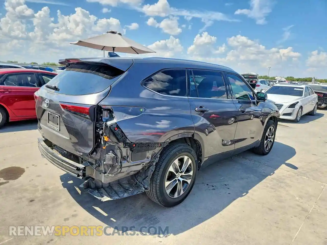 3 Photograph of a damaged car 5TDGZRAH3MS518295 TOYOTA HIGHLANDER 2021