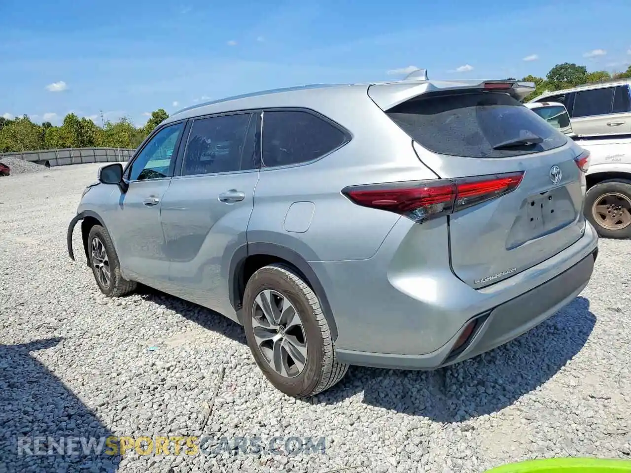 2 Photograph of a damaged car 5TDGZRAH3MS525859 TOYOTA HIGHLANDER 2021