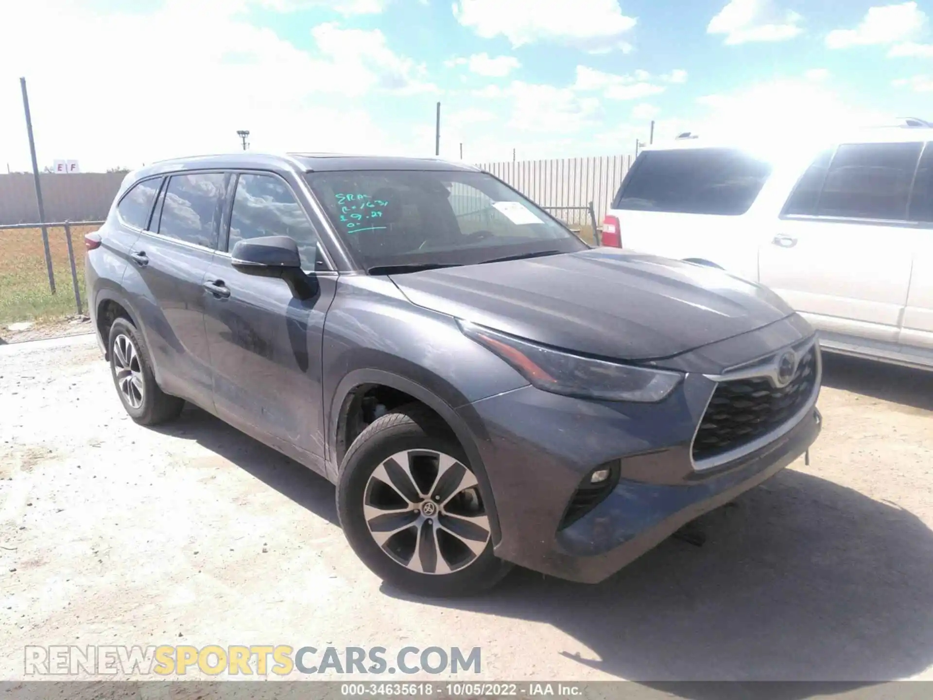 1 Photograph of a damaged car 5TDGZRAH4MS037469 TOYOTA HIGHLANDER 2021