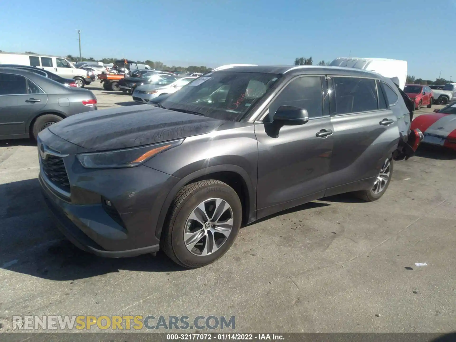 2 Photograph of a damaged car 5TDGZRAH4MS048729 TOYOTA HIGHLANDER 2021