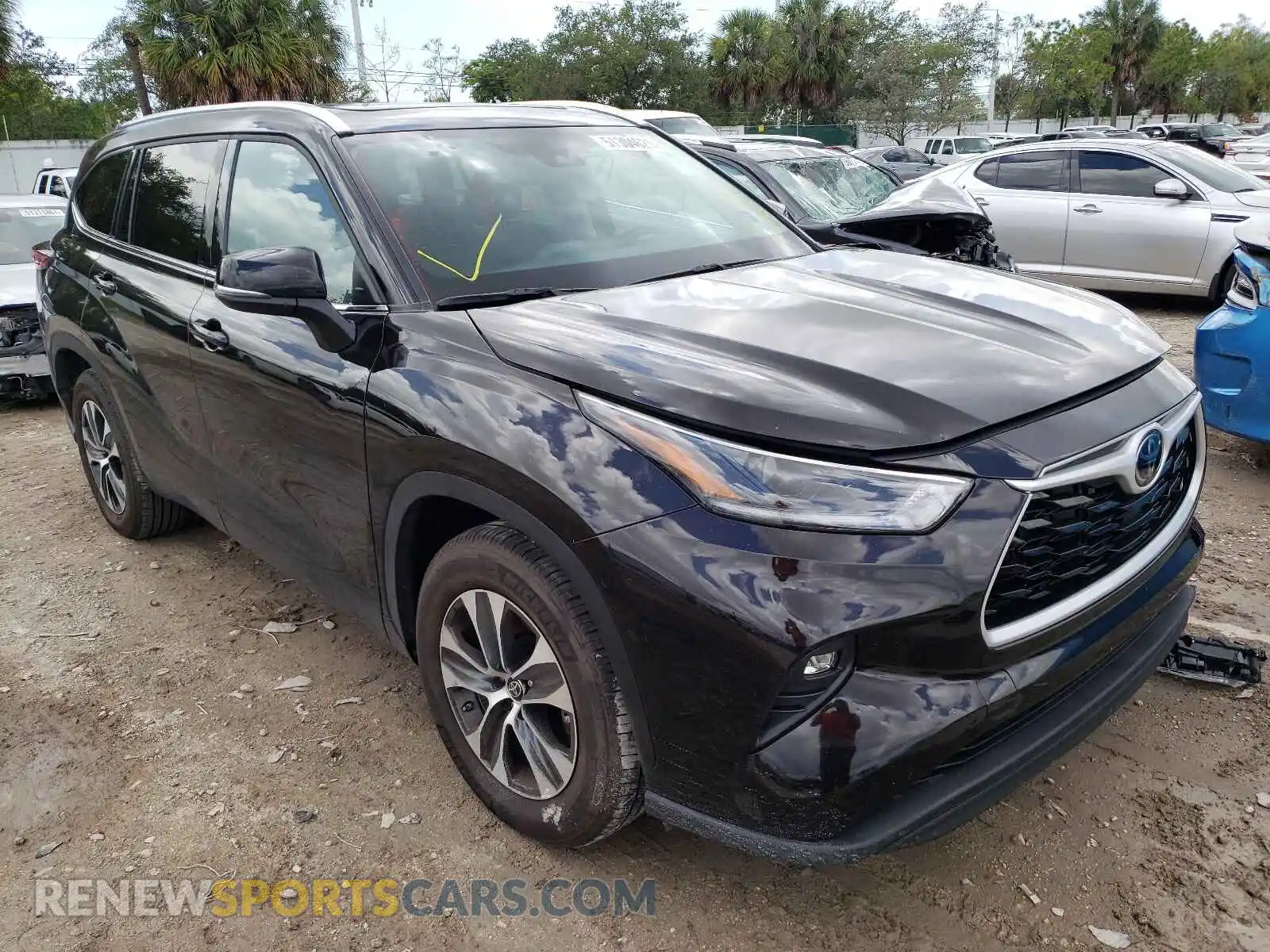 1 Photograph of a damaged car 5TDGZRAH4MS061321 TOYOTA HIGHLANDER 2021