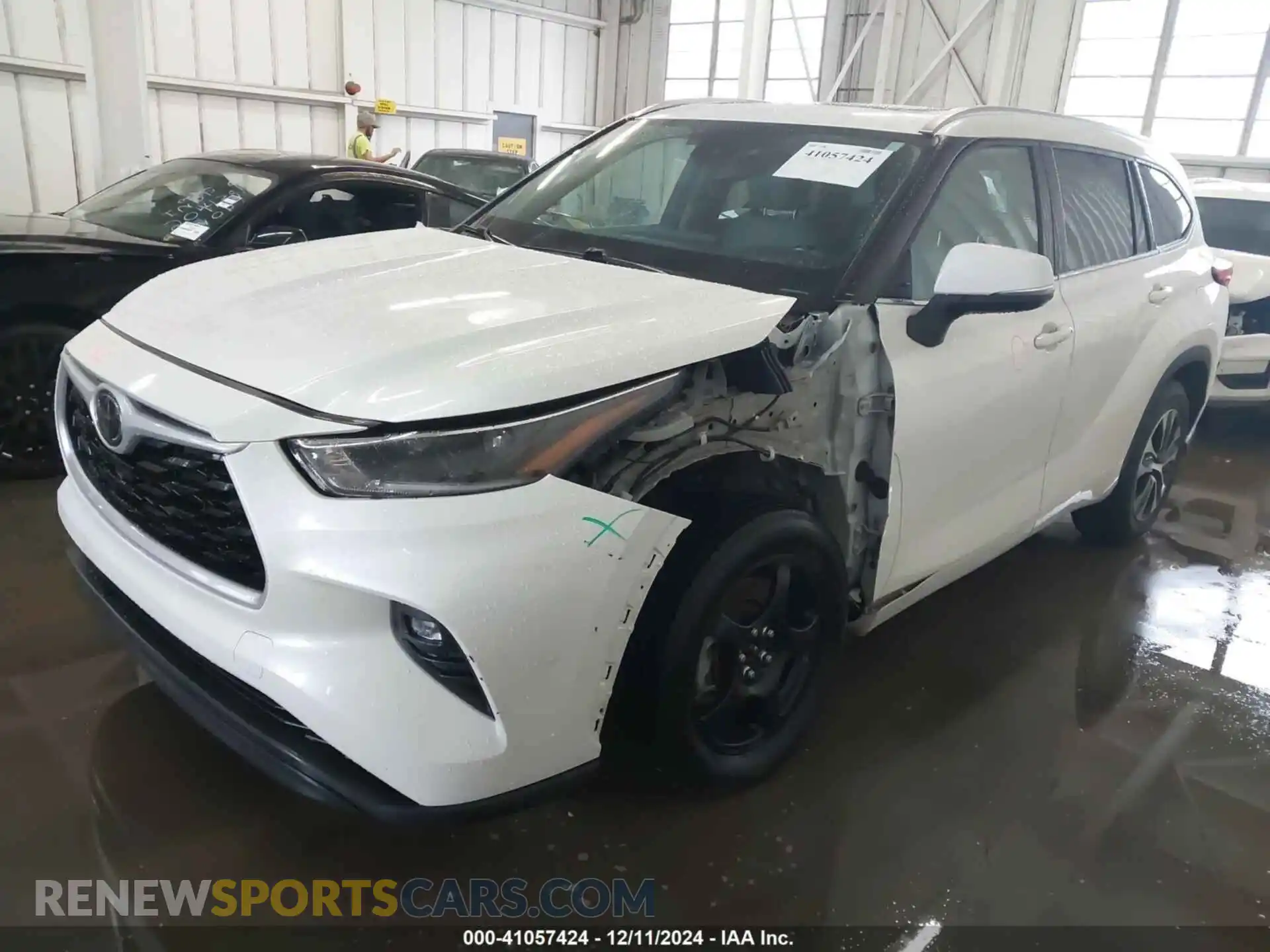 2 Photograph of a damaged car 5TDGZRAH4MS529046 TOYOTA HIGHLANDER 2021
