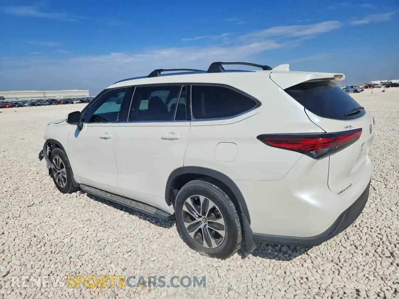 2 Photograph of a damaged car 5TDGZRAH4MS531220 TOYOTA HIGHLANDER 2021