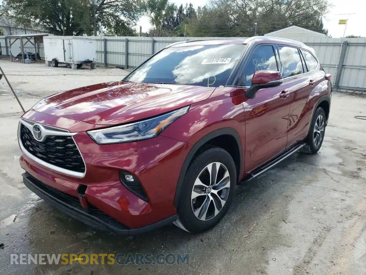 2 Photograph of a damaged car 5TDGZRAH5MS073882 TOYOTA HIGHLANDER 2021