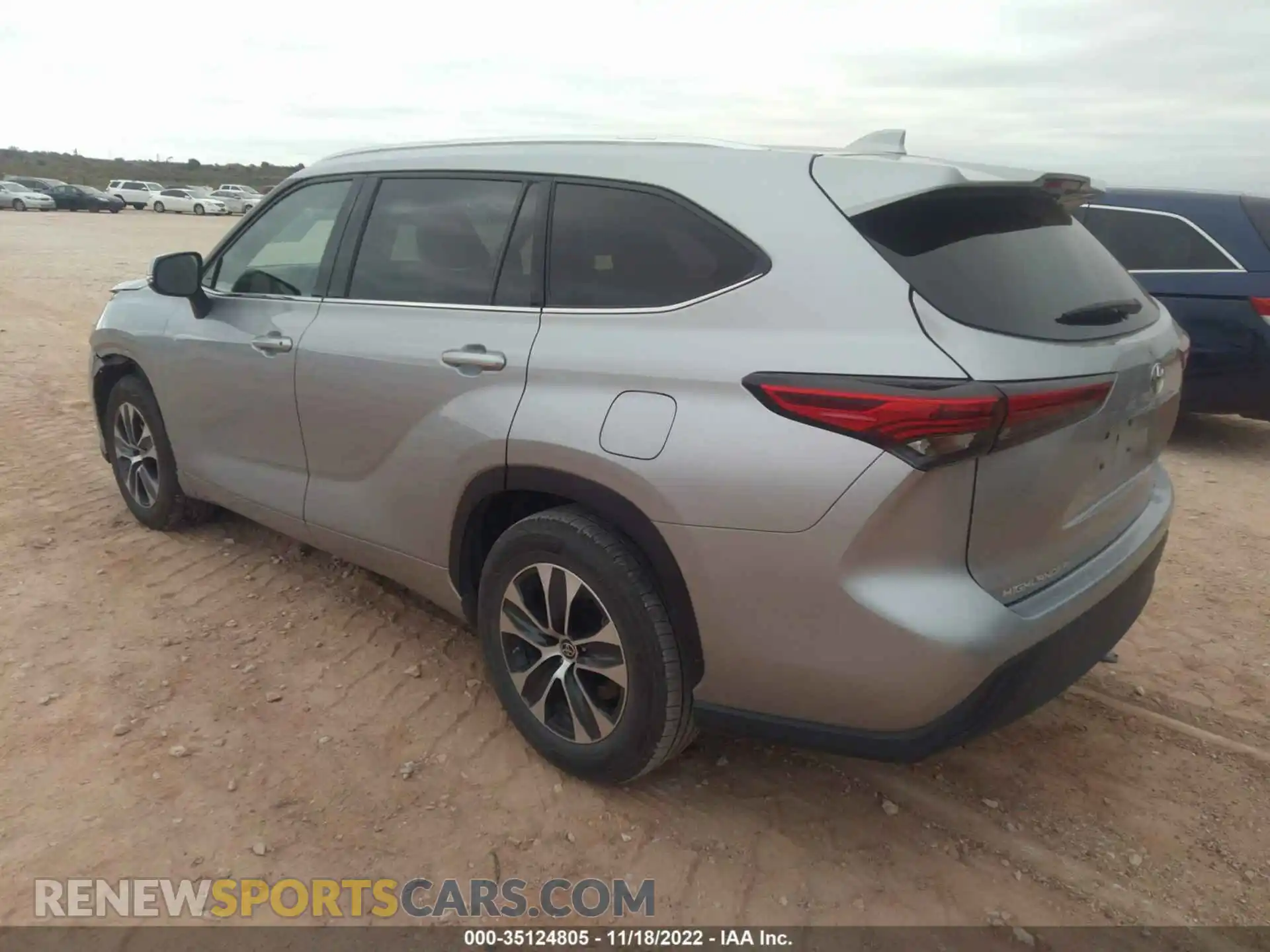 3 Photograph of a damaged car 5TDGZRAH5MS523353 TOYOTA HIGHLANDER 2021
