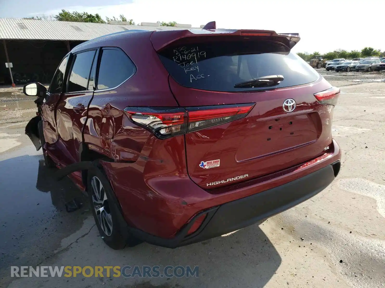 3 Photograph of a damaged car 5TDGZRAH6MS041023 TOYOTA HIGHLANDER 2021