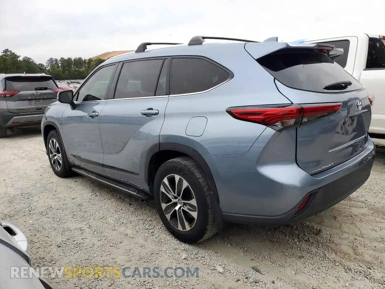 2 fotografías del automóvil dañado 5TDGZRAH6MS089301 TOYOTA HIGHLANDER 2021