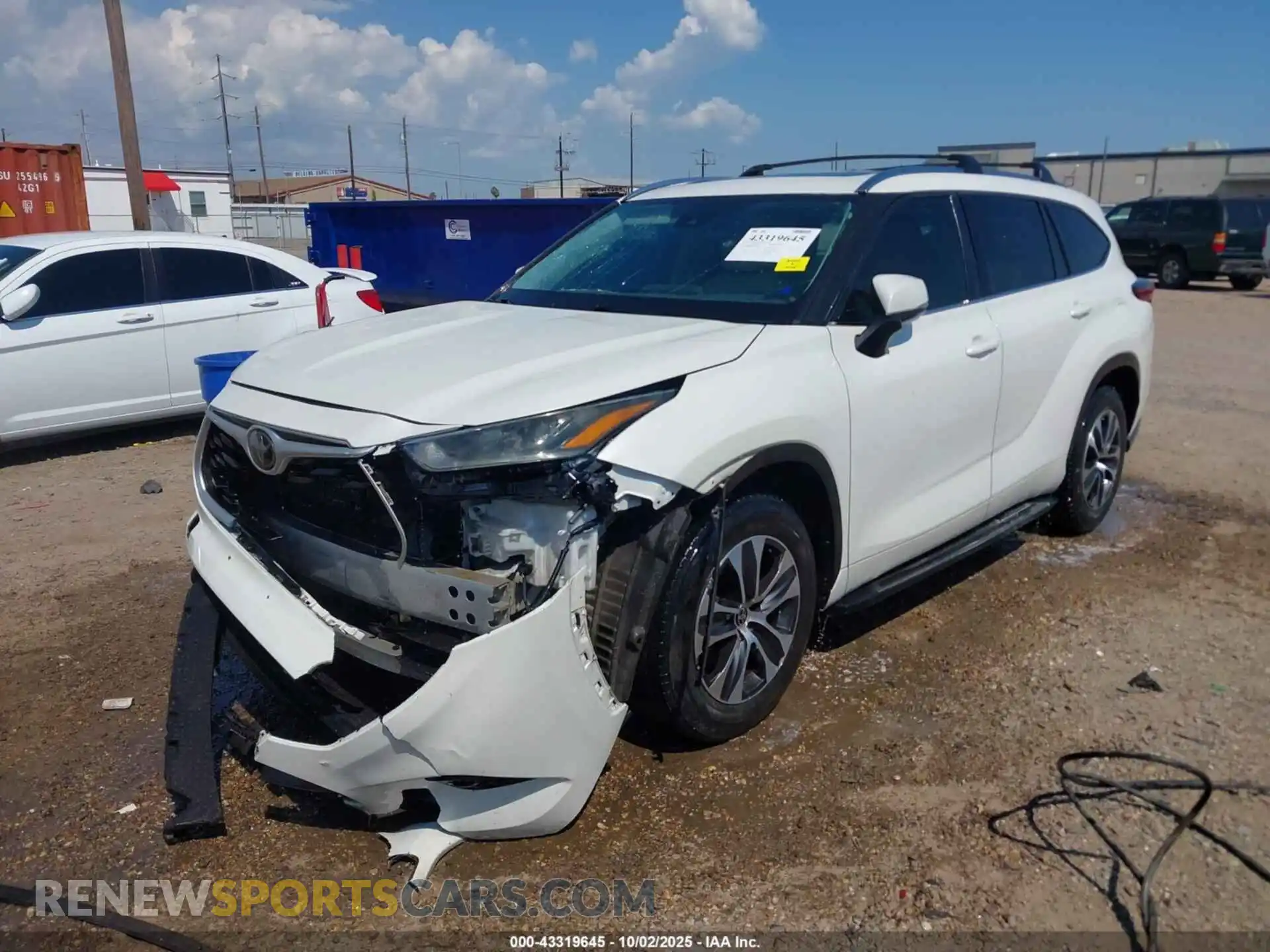 2 Photograph of a damaged car 5TDGZRAH6MS515004 TOYOTA HIGHLANDER 2021