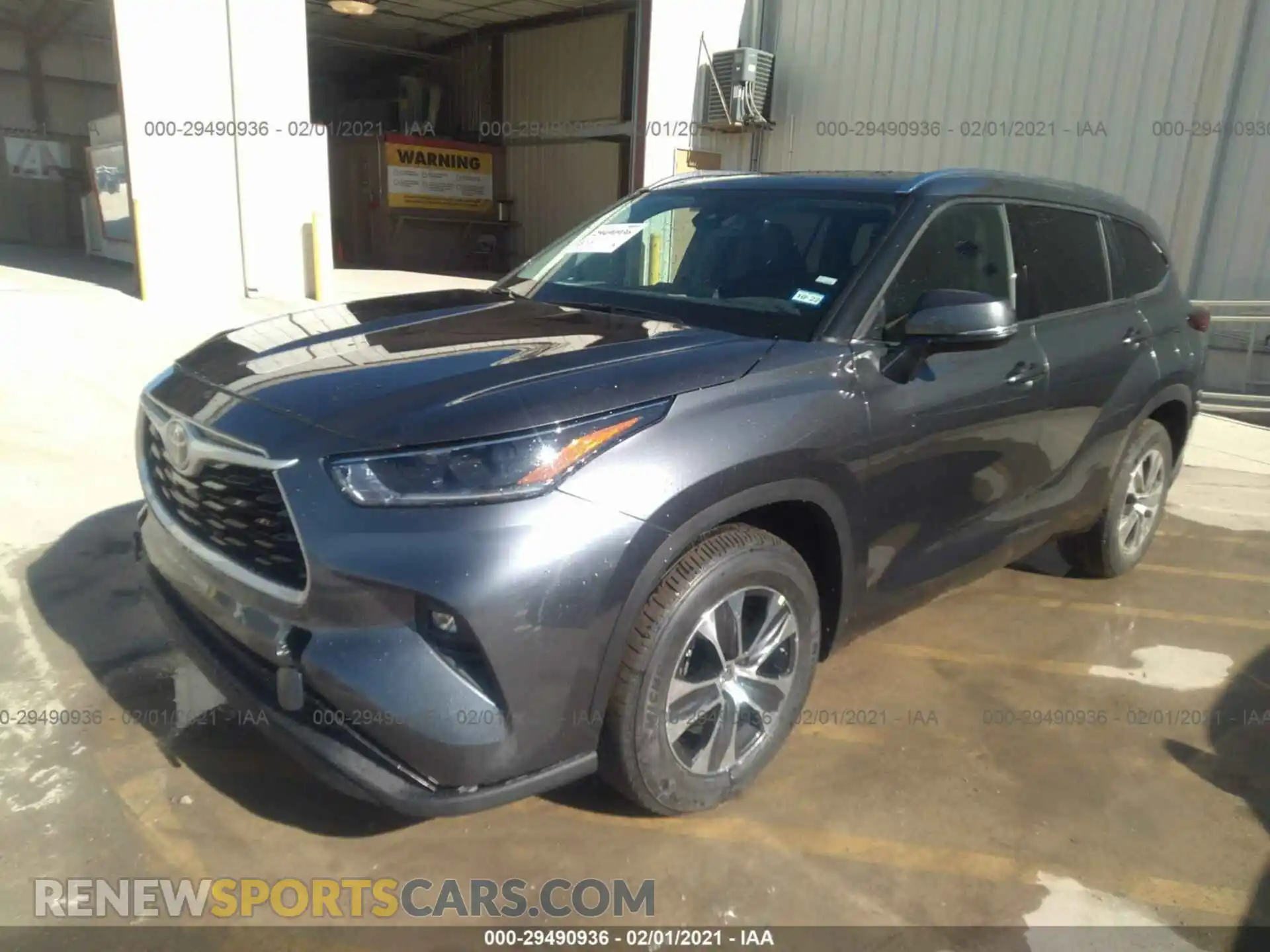 2 Photograph of a damaged car 5TDGZRAH6MS515889 TOYOTA HIGHLANDER 2021