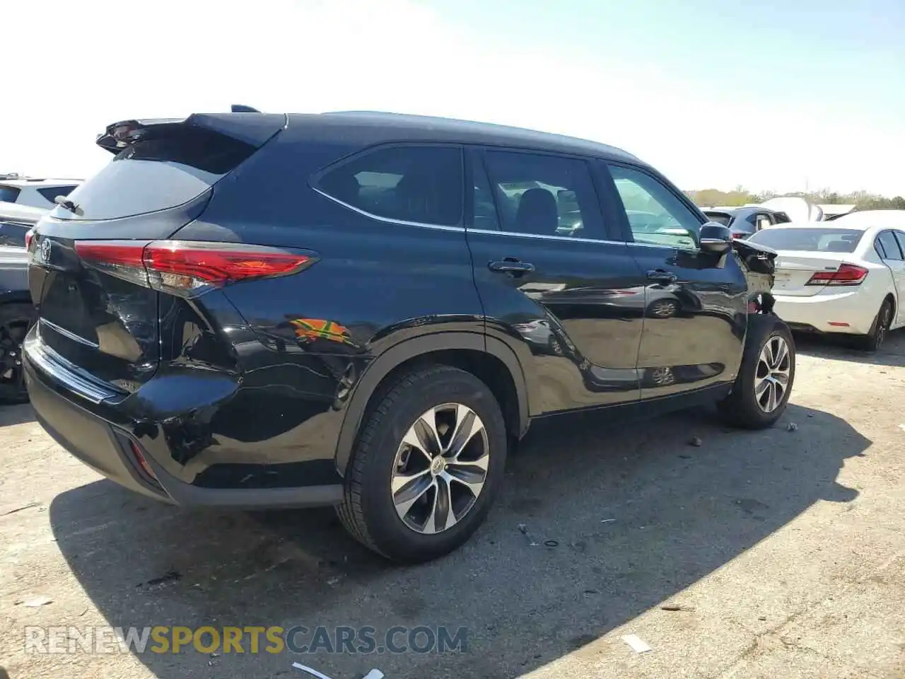 3 Photograph of a damaged car 5TDGZRAH6MS525371 TOYOTA HIGHLANDER 2021