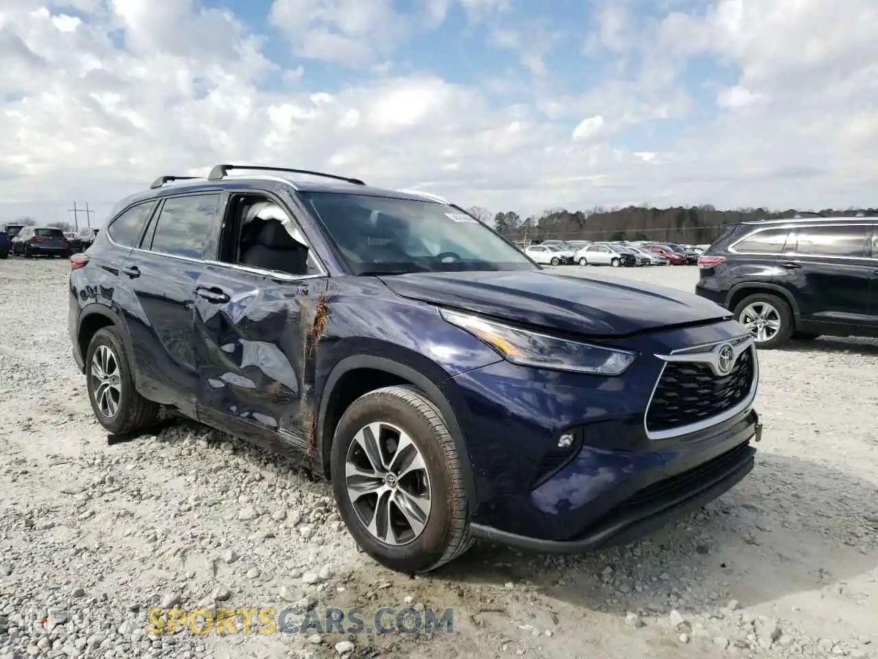 1 Photograph of a damaged car 5TDGZRAH7MS087394 TOYOTA HIGHLANDER 2021