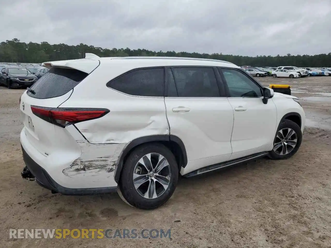 3 Photograph of a damaged car 5TDGZRAH7MS515190 TOYOTA HIGHLANDER 2021