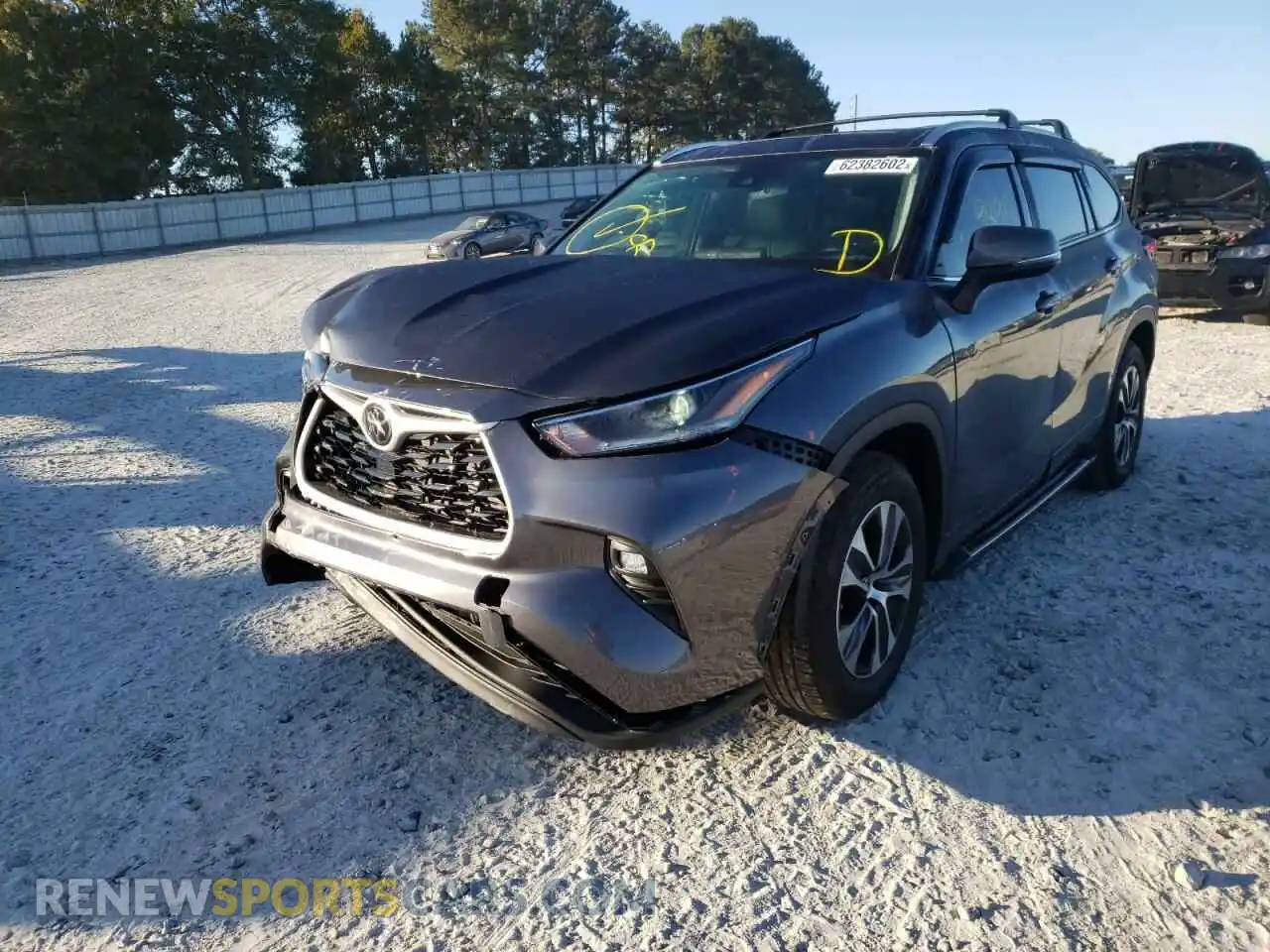 2 Photograph of a damaged car 5TDGZRAH7MS536007 TOYOTA HIGHLANDER 2021