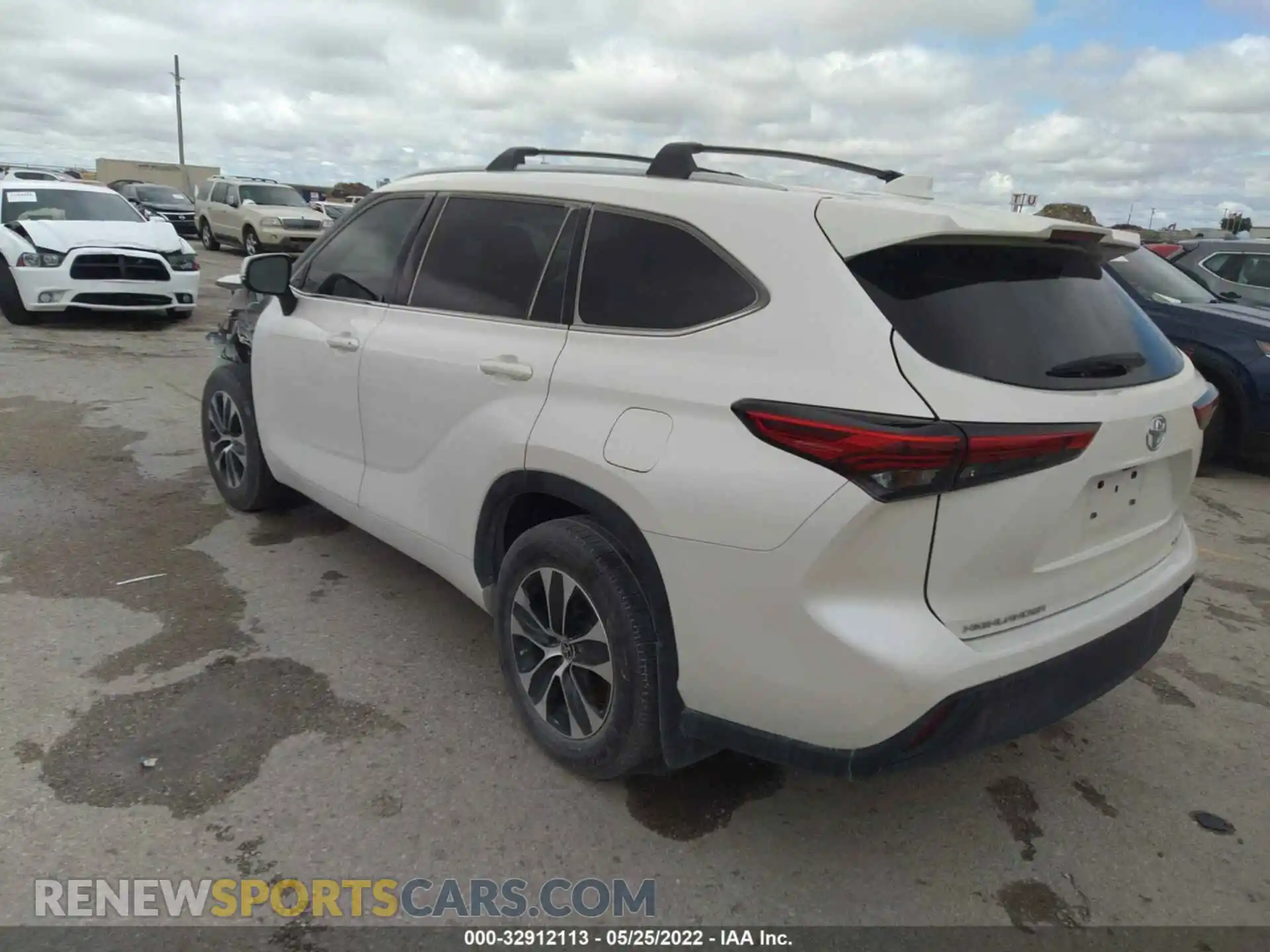 3 Фотография поврежденного автомобиля 5TDGZRAH8MS040889 TOYOTA HIGHLANDER 2021
