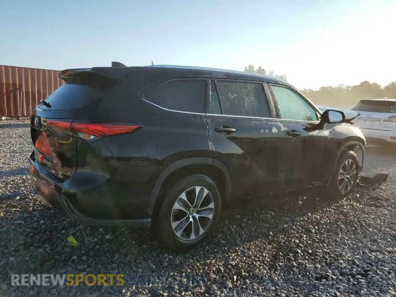 3 Photograph of a damaged car 5TDGZRAH8MS044330 TOYOTA HIGHLANDER 2021