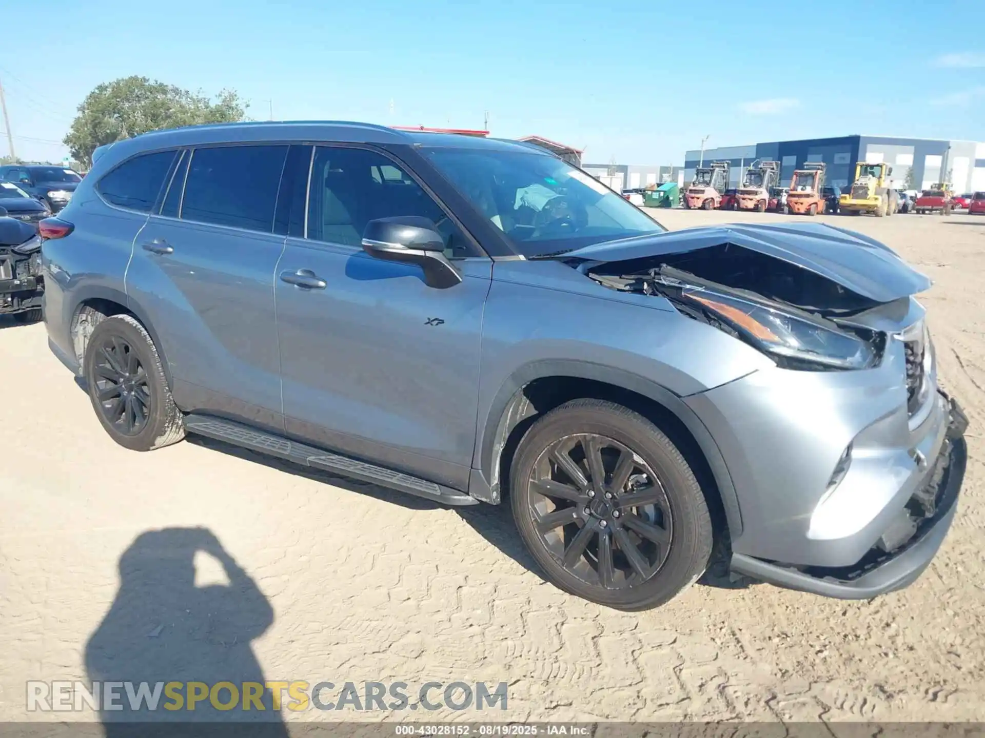 1 Photograph of a damaged car 5TDGZRAH8MS057658 TOYOTA HIGHLANDER 2021