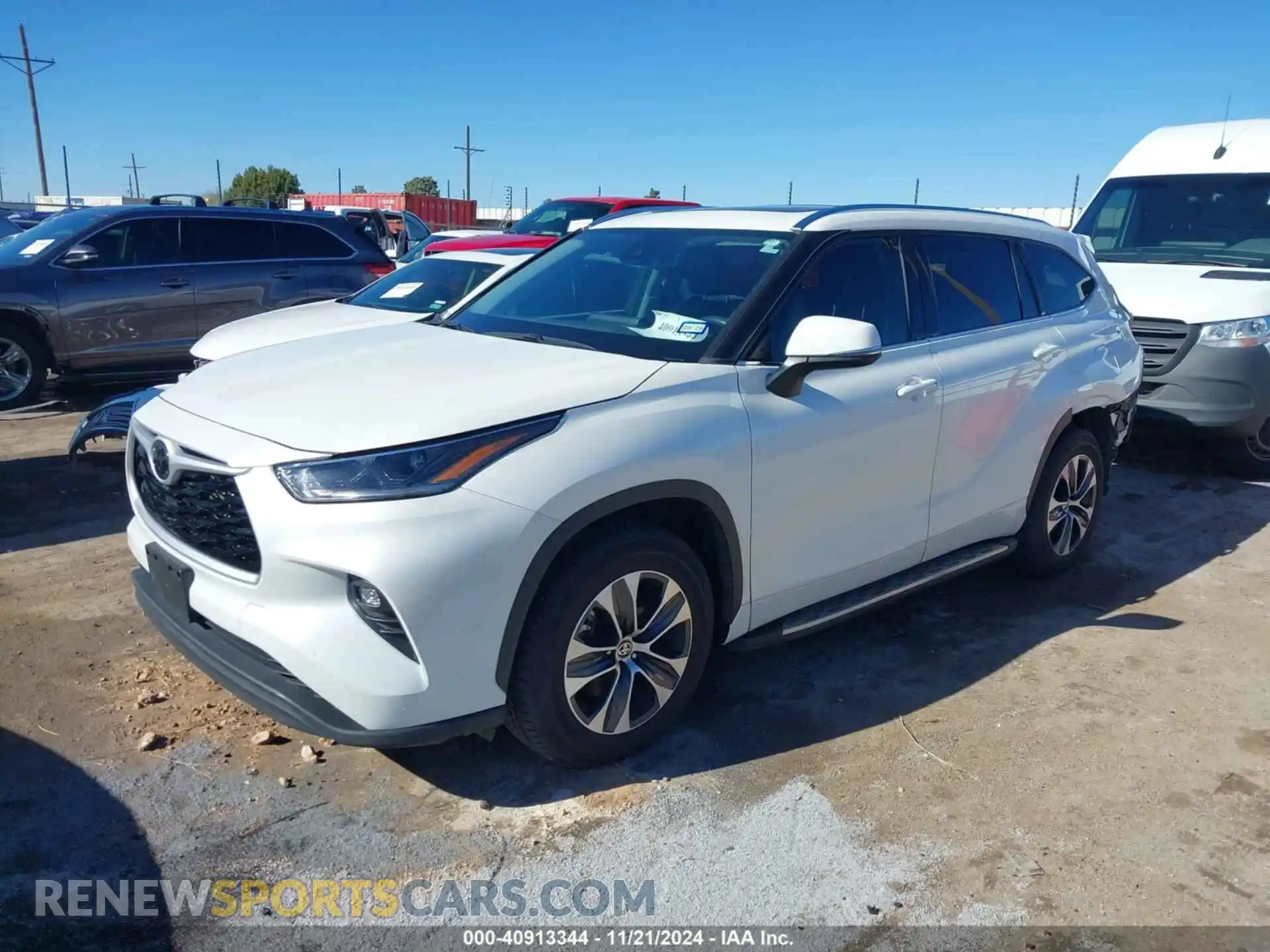 2 Photograph of a damaged car 5TDGZRAH8MS067834 TOYOTA HIGHLANDER 2021