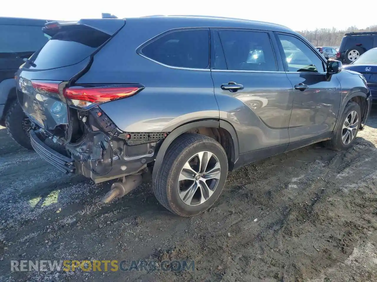 3 Photograph of a damaged car 5TDGZRAH9MS038925 TOYOTA HIGHLANDER 2021