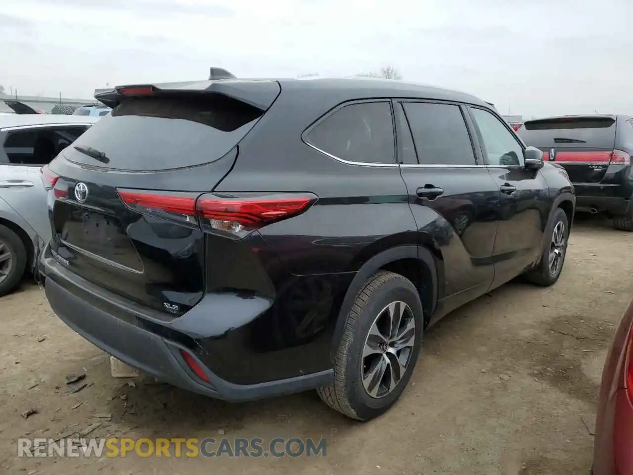3 Photograph of a damaged car 5TDGZRAH9MS042019 TOYOTA HIGHLANDER 2021