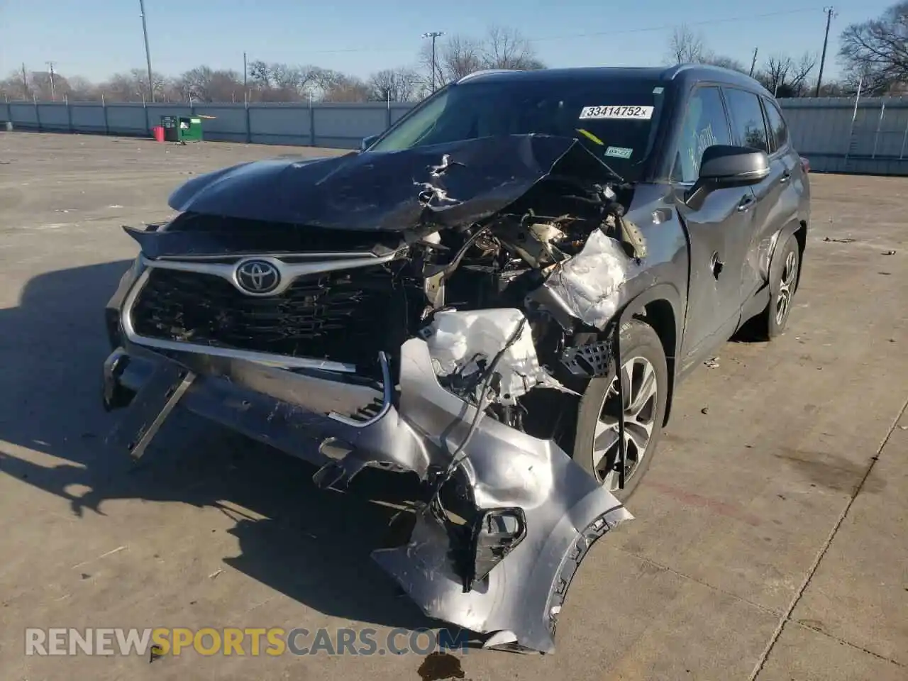 2 Photograph of a damaged car 5TDGZRAH9MS042456 TOYOTA HIGHLANDER 2021