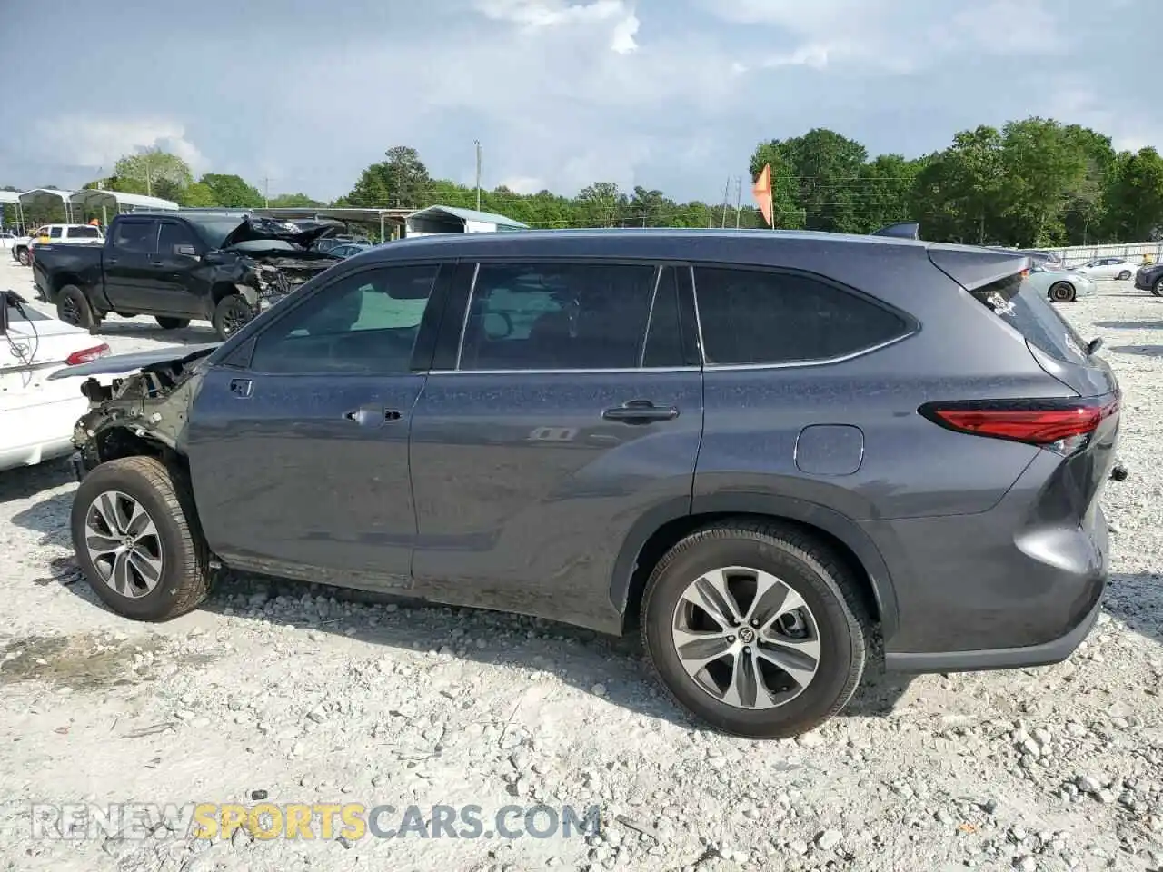 2 Photograph of a damaged car 5TDGZRAH9MS056034 TOYOTA HIGHLANDER 2021