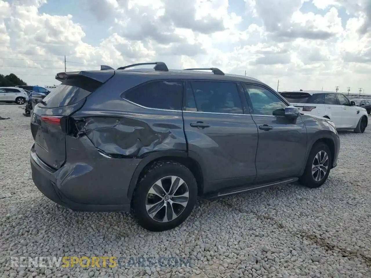 3 Photograph of a damaged car 5TDGZRAH9MS063100 TOYOTA HIGHLANDER 2021