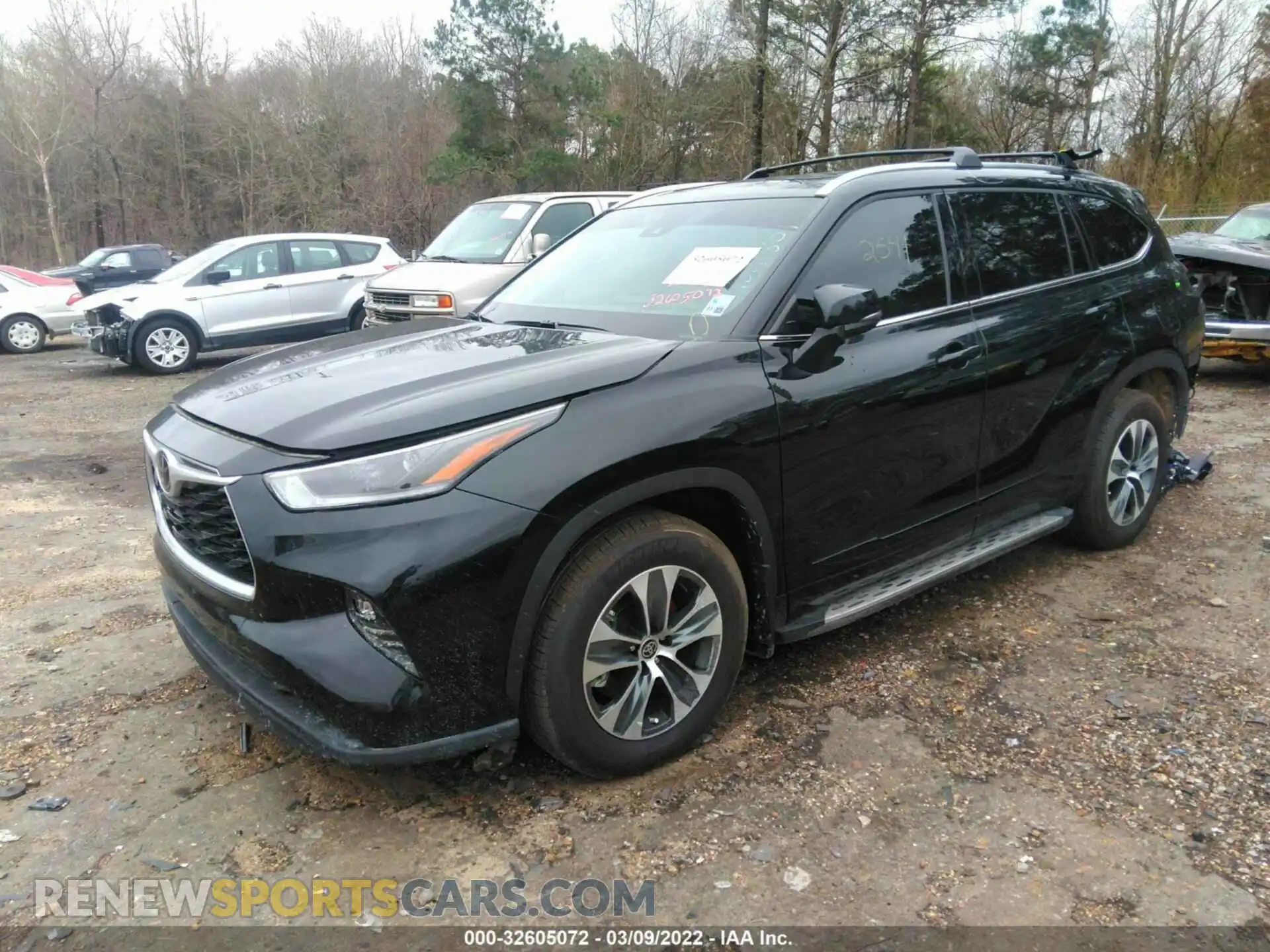 2 Photograph of a damaged car 5TDGZRAH9MS086313 TOYOTA HIGHLANDER 2021
