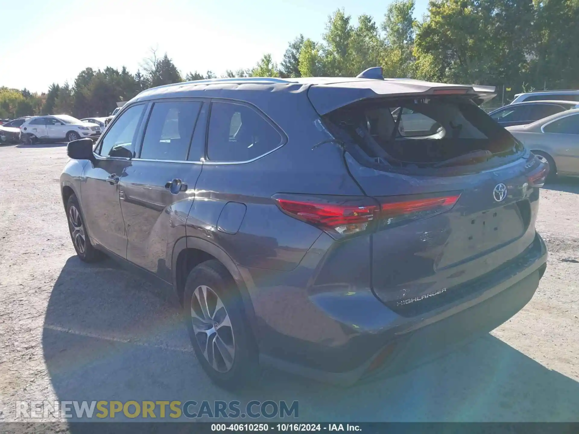 3 Photograph of a damaged car 5TDGZRAH9MS520522 TOYOTA HIGHLANDER 2021