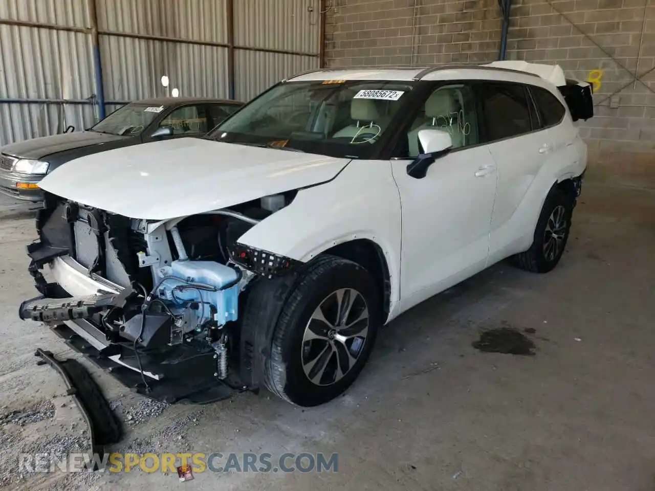 2 Photograph of a damaged car 5TDGZRAH9MS527387 TOYOTA HIGHLANDER 2021