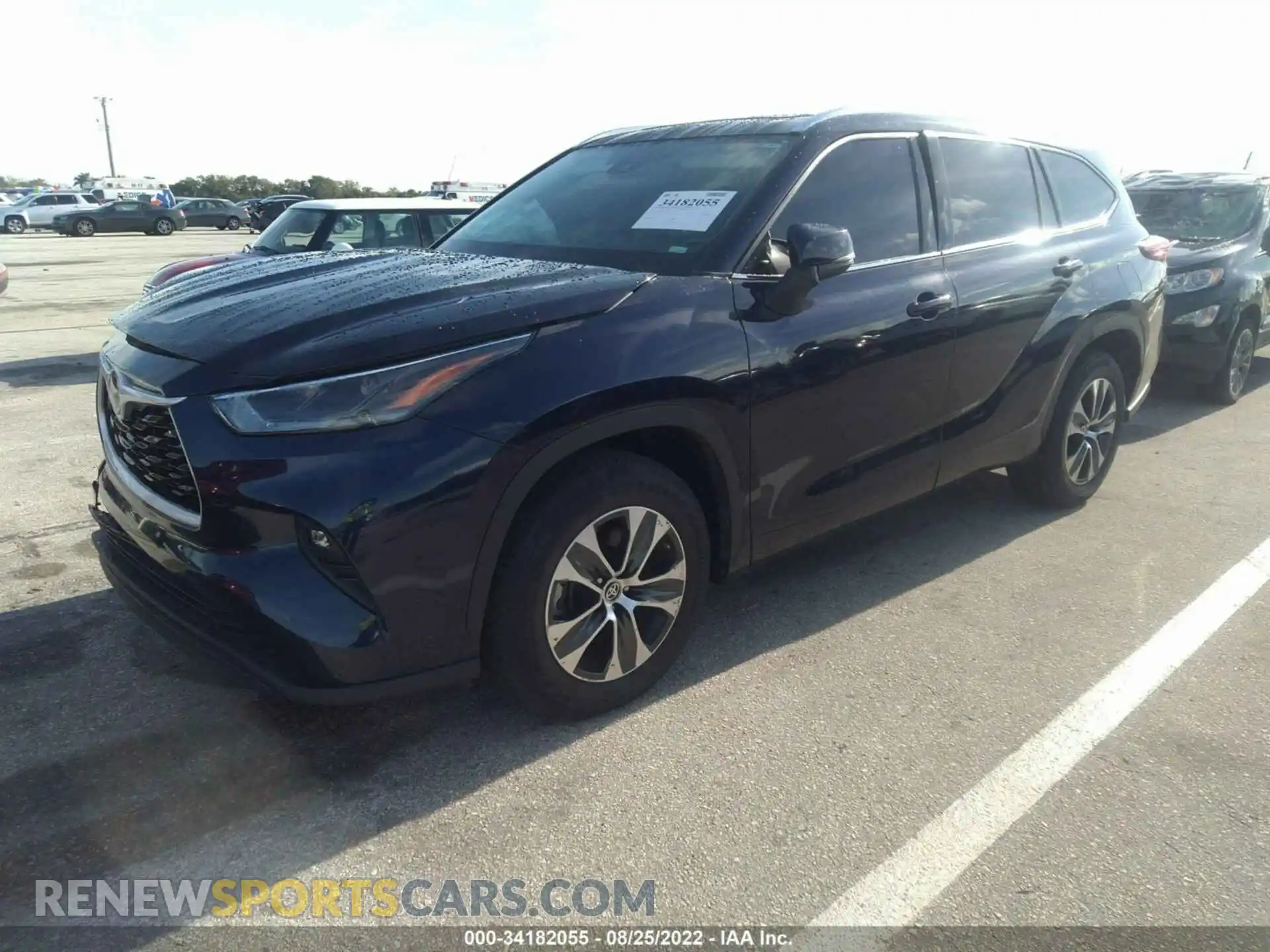 2 fotografías del automóvil dañado 5TDGZRAHXMS038528 TOYOTA HIGHLANDER 2021