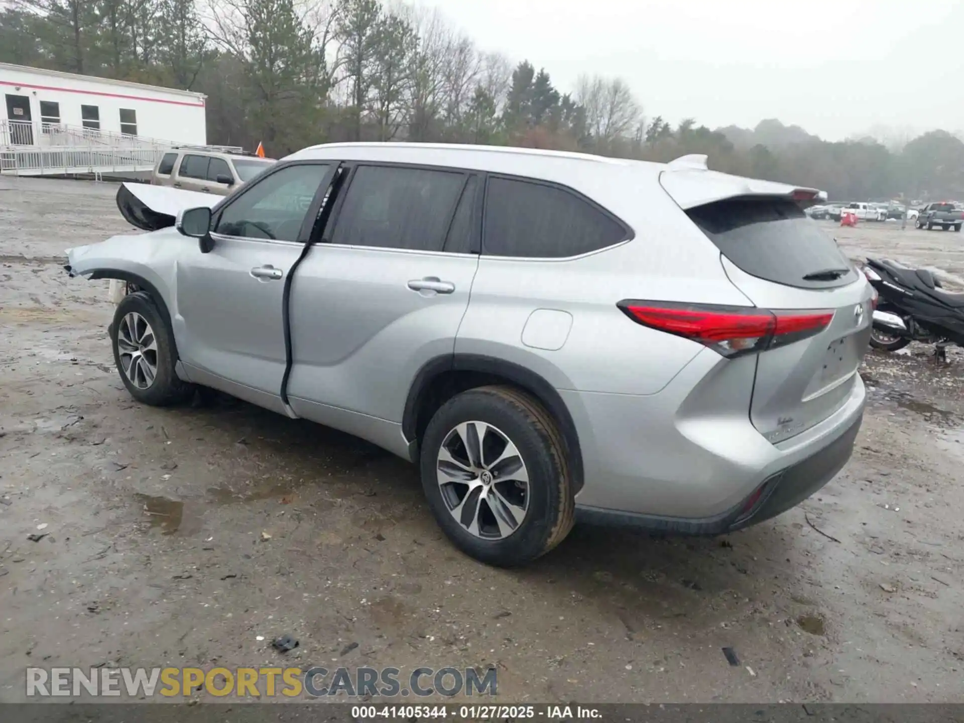 3 Photograph of a damaged car 5TDGZRAHXMS048881 TOYOTA HIGHLANDER 2021