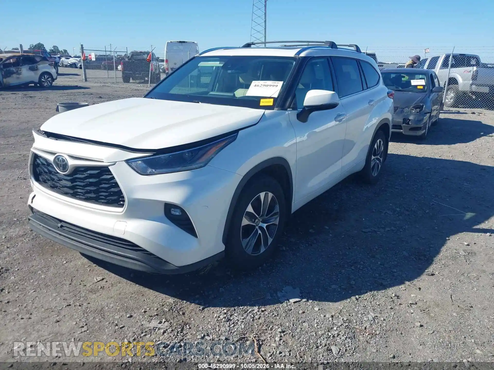 2 fotografías del automóvil dañado 5TDGZRAHXMS070010 TOYOTA HIGHLANDER 2021