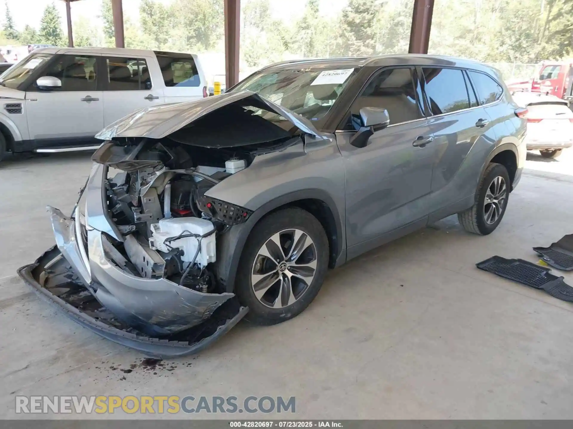 2 Photograph of a damaged car 5TDGZRAHXMS083629 TOYOTA HIGHLANDER 2021