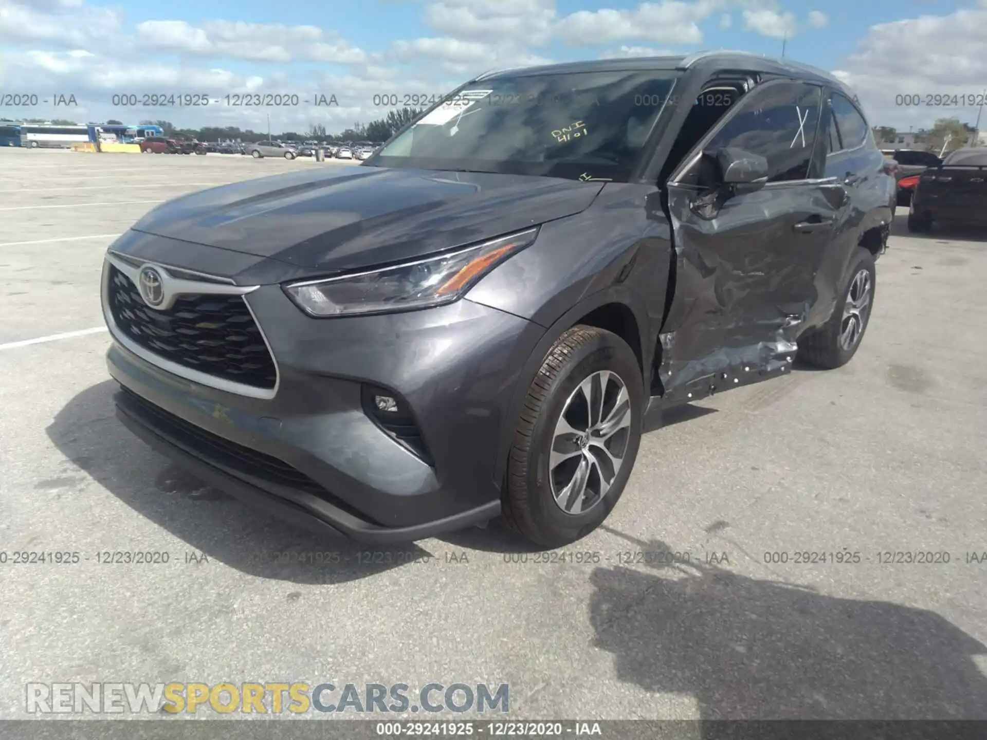 2 Photograph of a damaged car 5TDGZRAHXMS515815 TOYOTA HIGHLANDER 2021