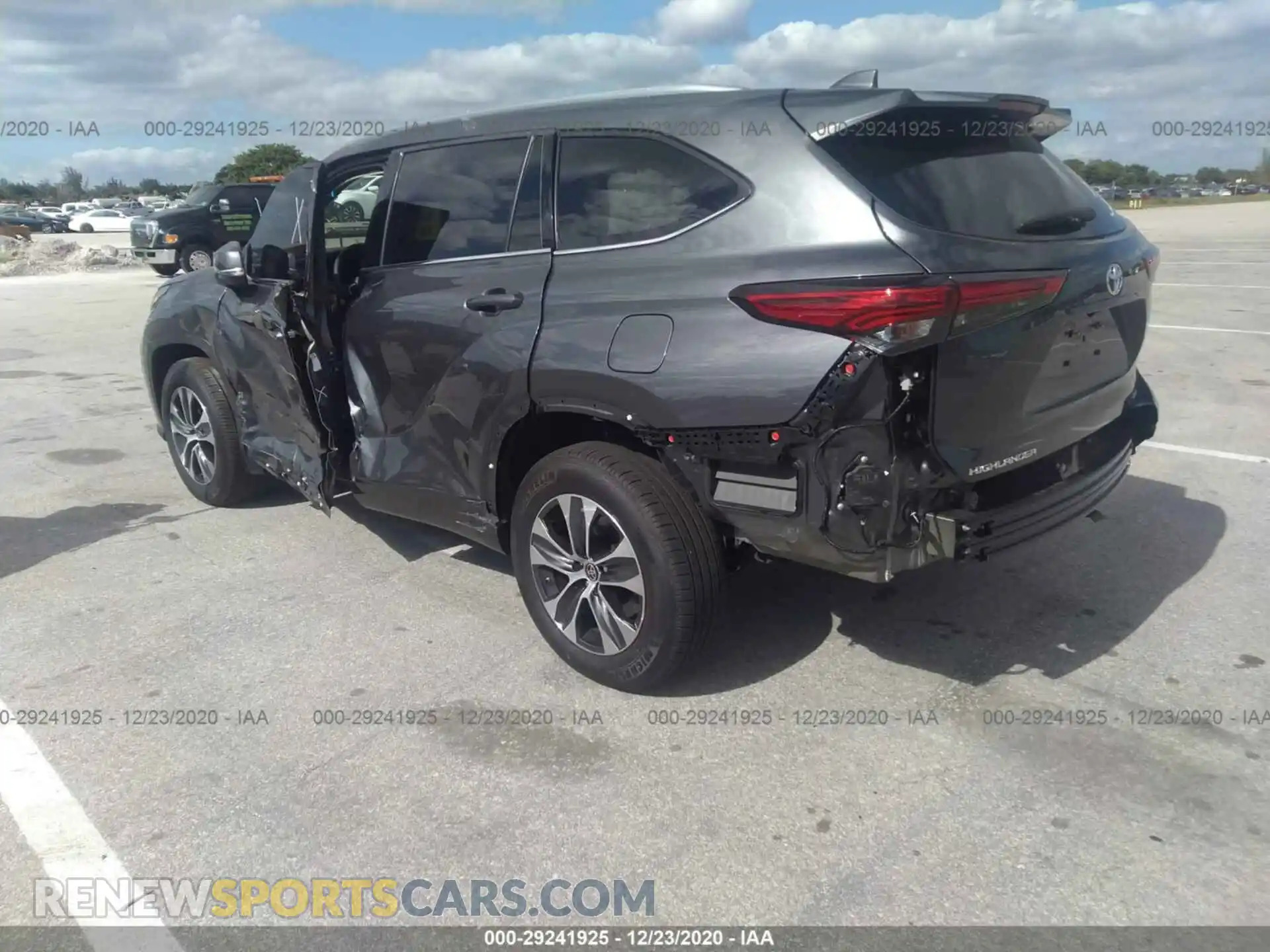 3 Photograph of a damaged car 5TDGZRAHXMS515815 TOYOTA HIGHLANDER 2021