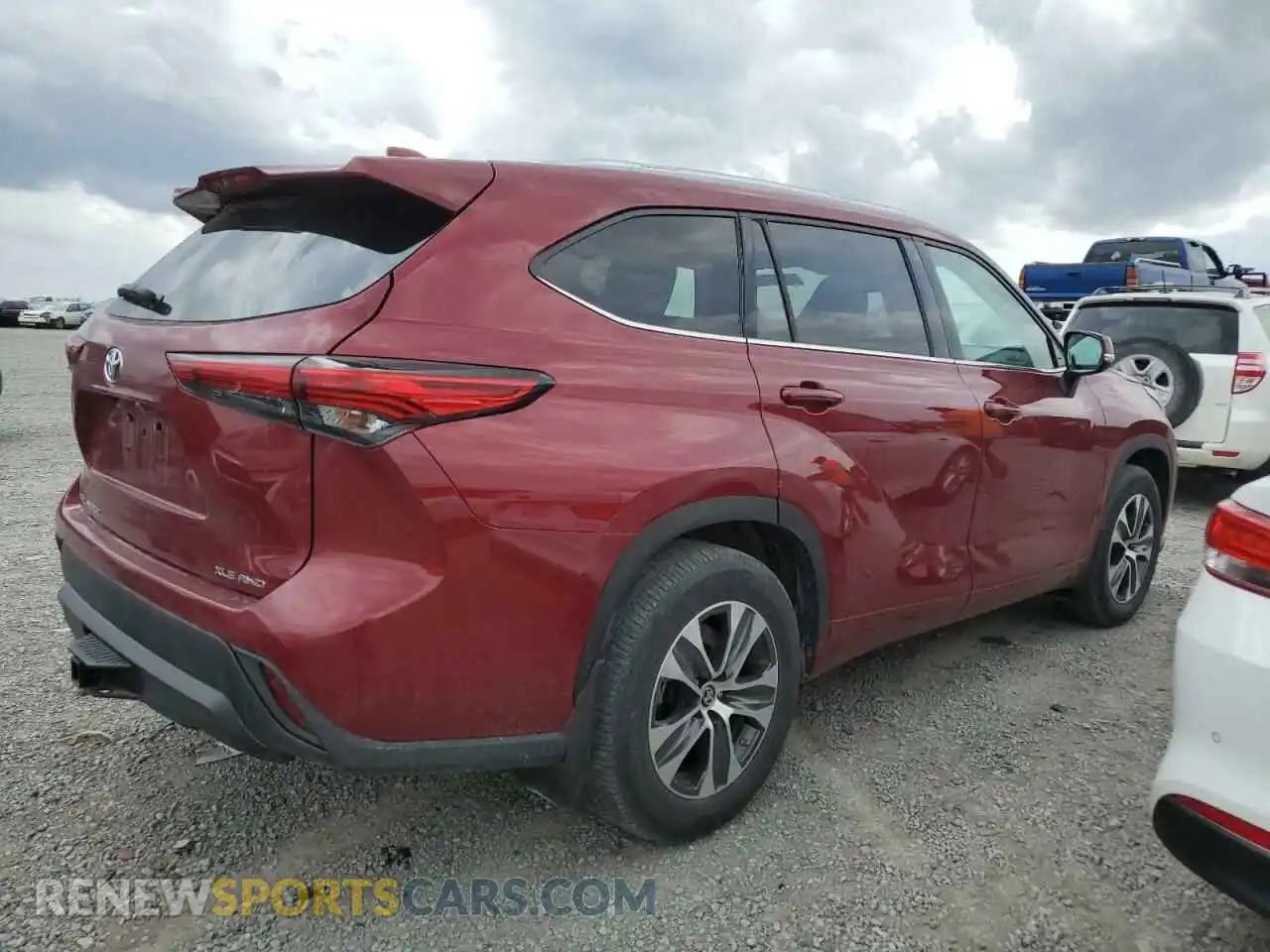 3 Photograph of a damaged car 5TDGZRBH0MS085971 TOYOTA HIGHLANDER 2021