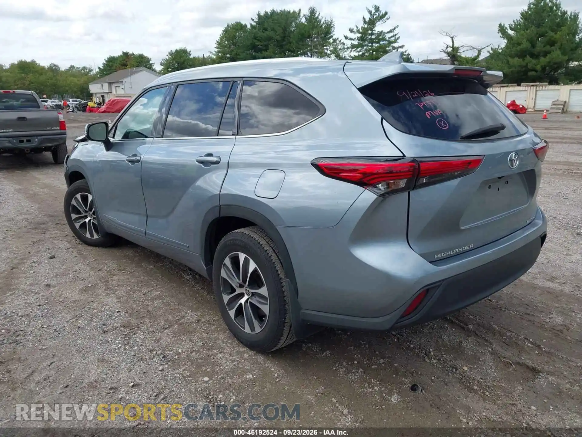 3 fotografías del automóvil dañado 5TDGZRBH0MS123327 TOYOTA HIGHLANDER 2021