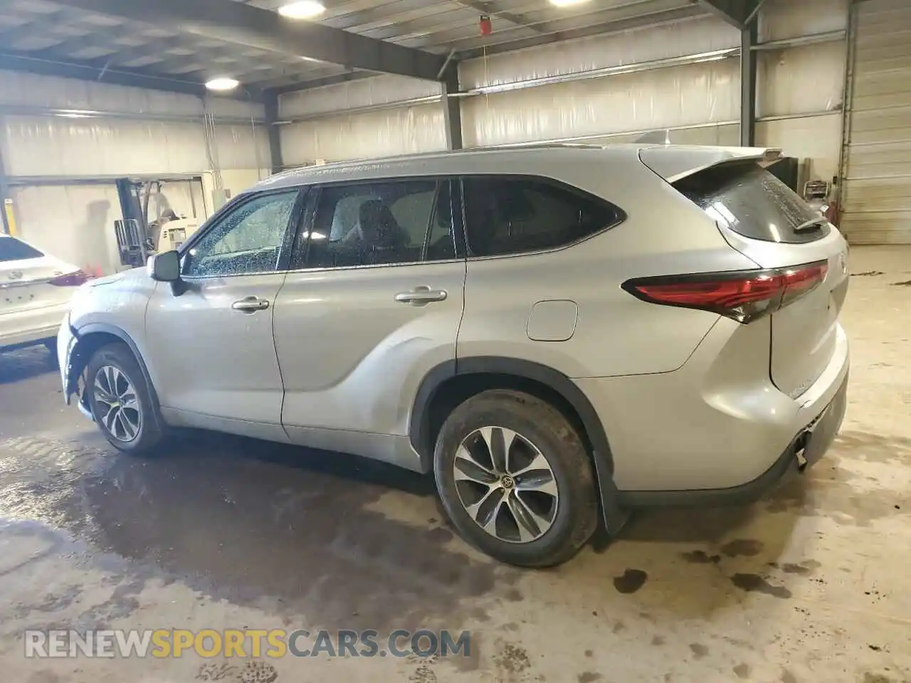 2 Photograph of a damaged car 5TDGZRBH0MS141049 TOYOTA HIGHLANDER 2021