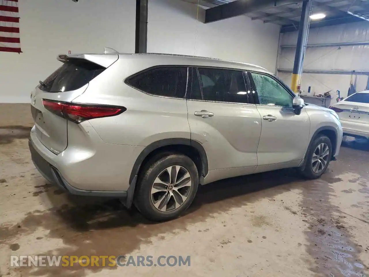 3 Photograph of a damaged car 5TDGZRBH0MS141049 TOYOTA HIGHLANDER 2021