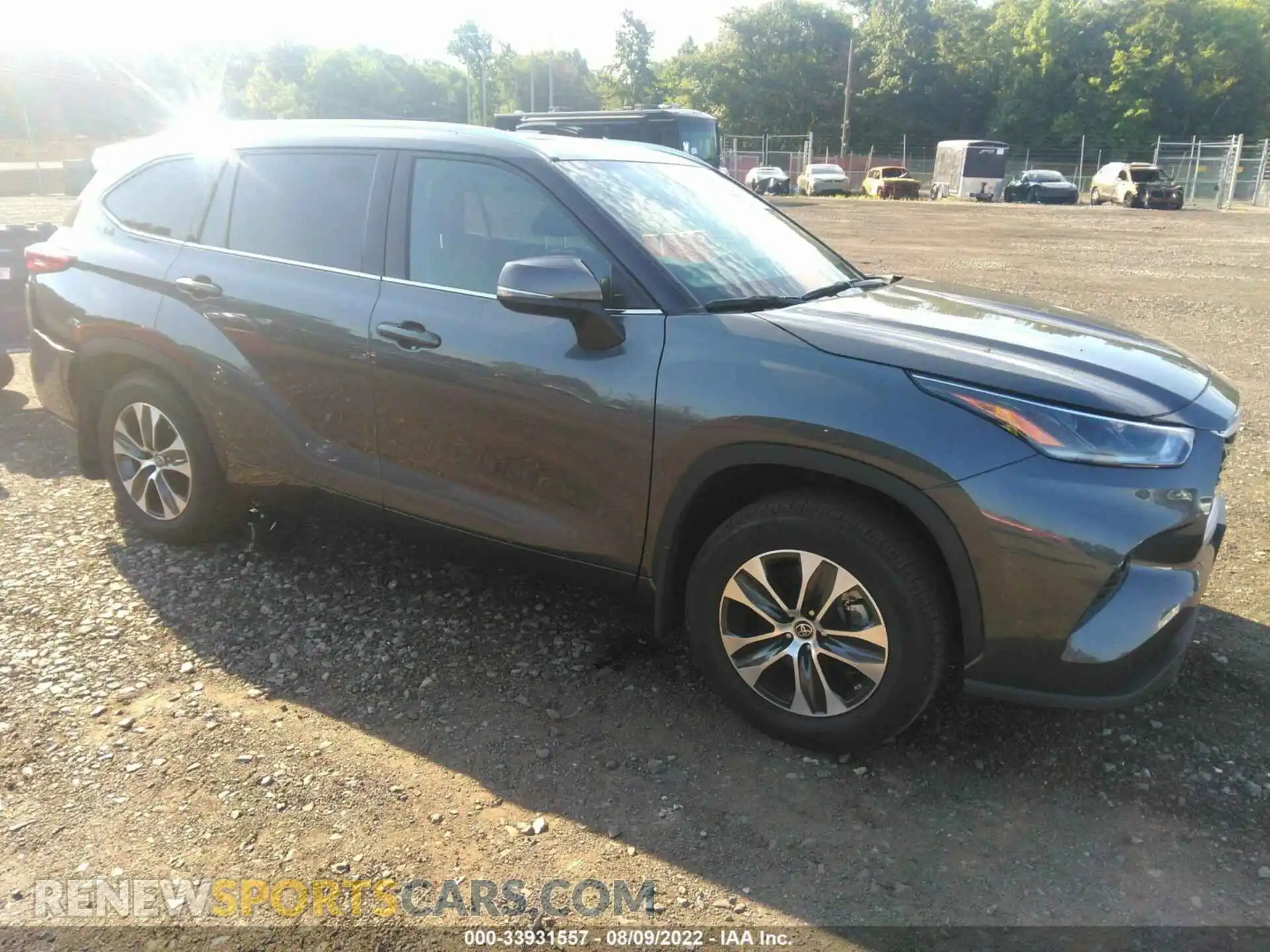 1 Photograph of a damaged car 5TDGZRBH0MS558705 TOYOTA HIGHLANDER 2021