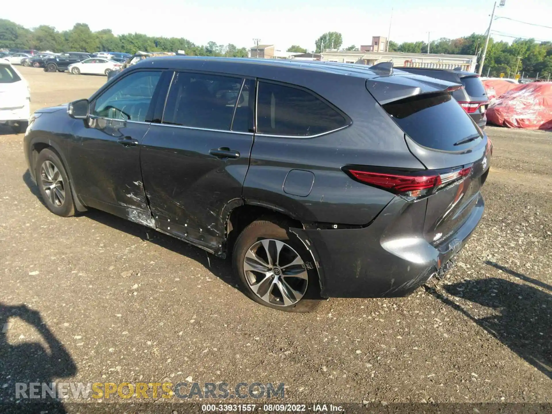3 Photograph of a damaged car 5TDGZRBH0MS558705 TOYOTA HIGHLANDER 2021