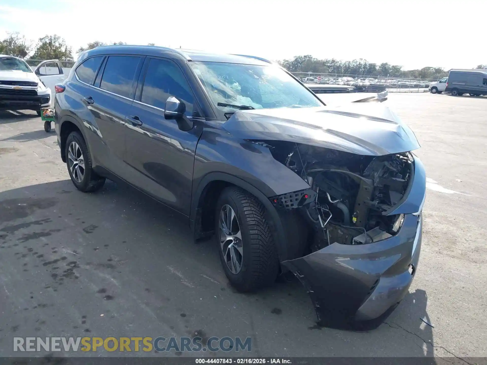 1 Photograph of a damaged car 5TDGZRBH1MS085204 TOYOTA HIGHLANDER 2021