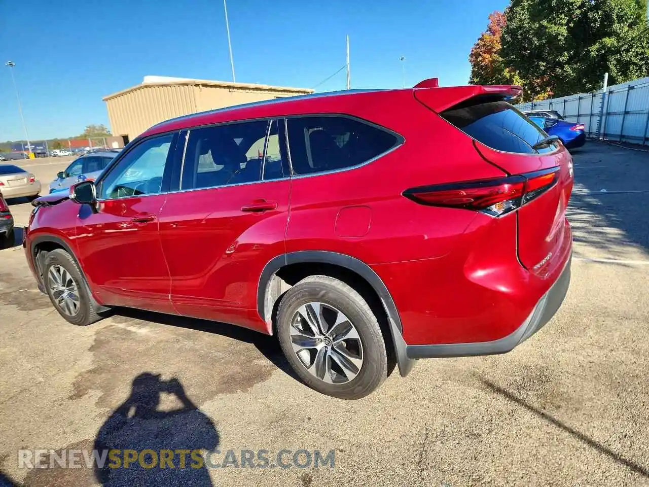 2 fotografías del automóvil dañado 5TDGZRBH1MS099667 TOYOTA HIGHLANDER 2021