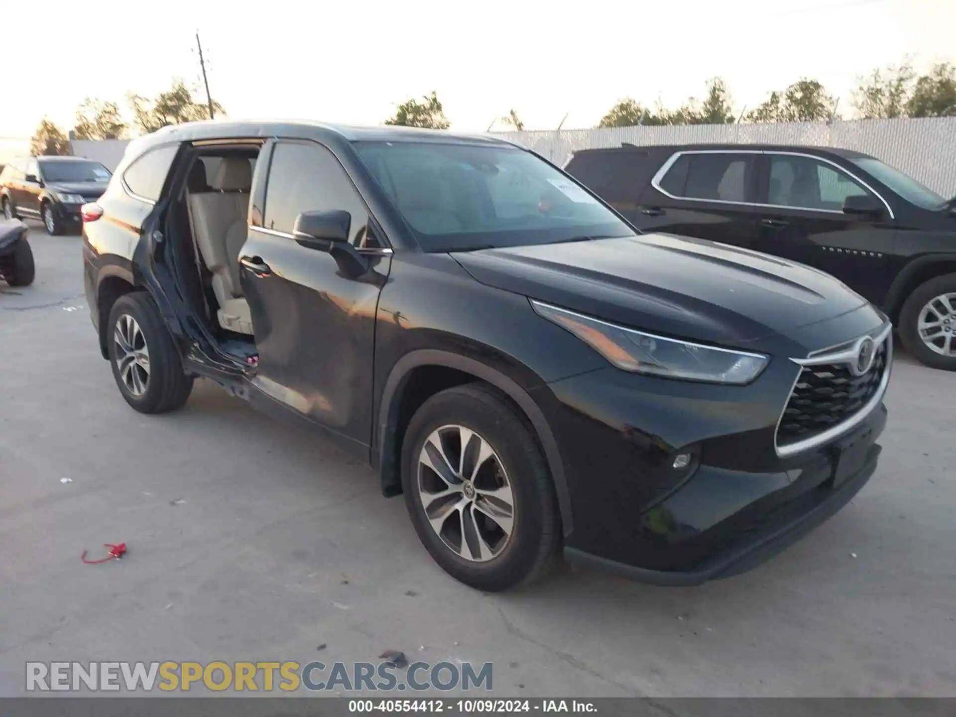 1 Photograph of a damaged car 5TDGZRBH1MS527351 TOYOTA HIGHLANDER 2021