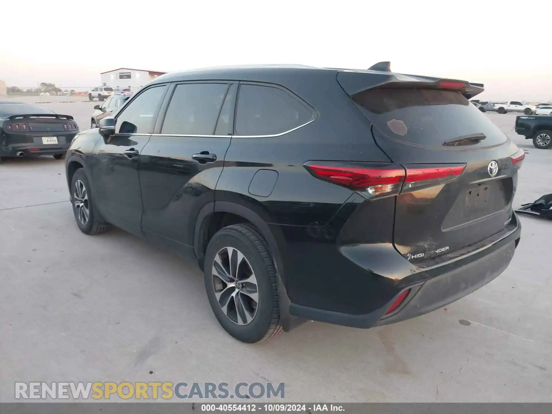 3 Photograph of a damaged car 5TDGZRBH1MS527351 TOYOTA HIGHLANDER 2021
