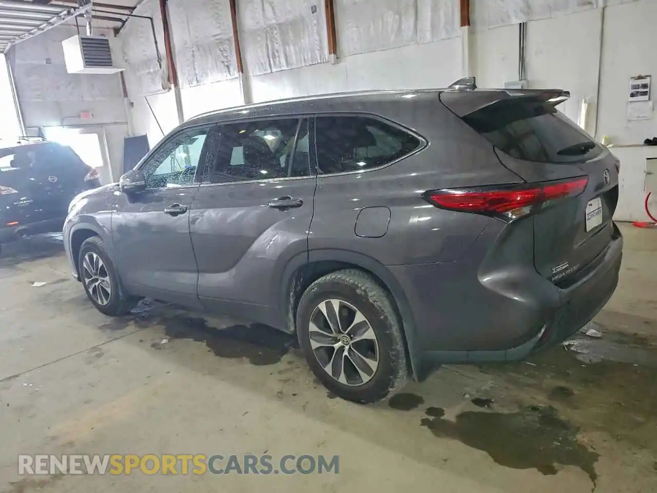 2 Photograph of a damaged car 5TDGZRBH1MS538477 TOYOTA HIGHLANDER 2021