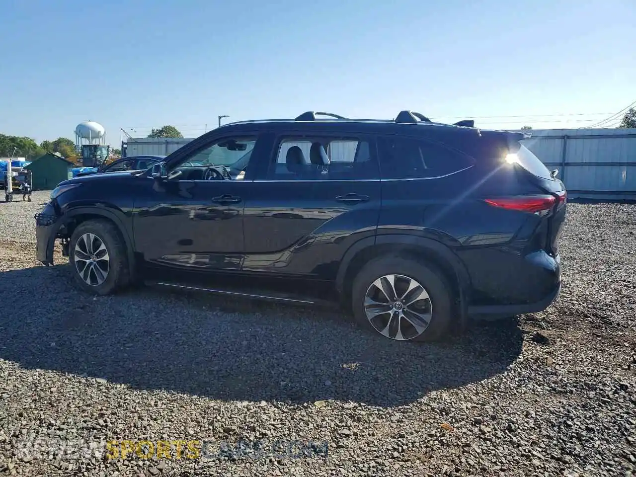 2 Photograph of a damaged car 5TDGZRBH1MS551083 TOYOTA HIGHLANDER 2021
