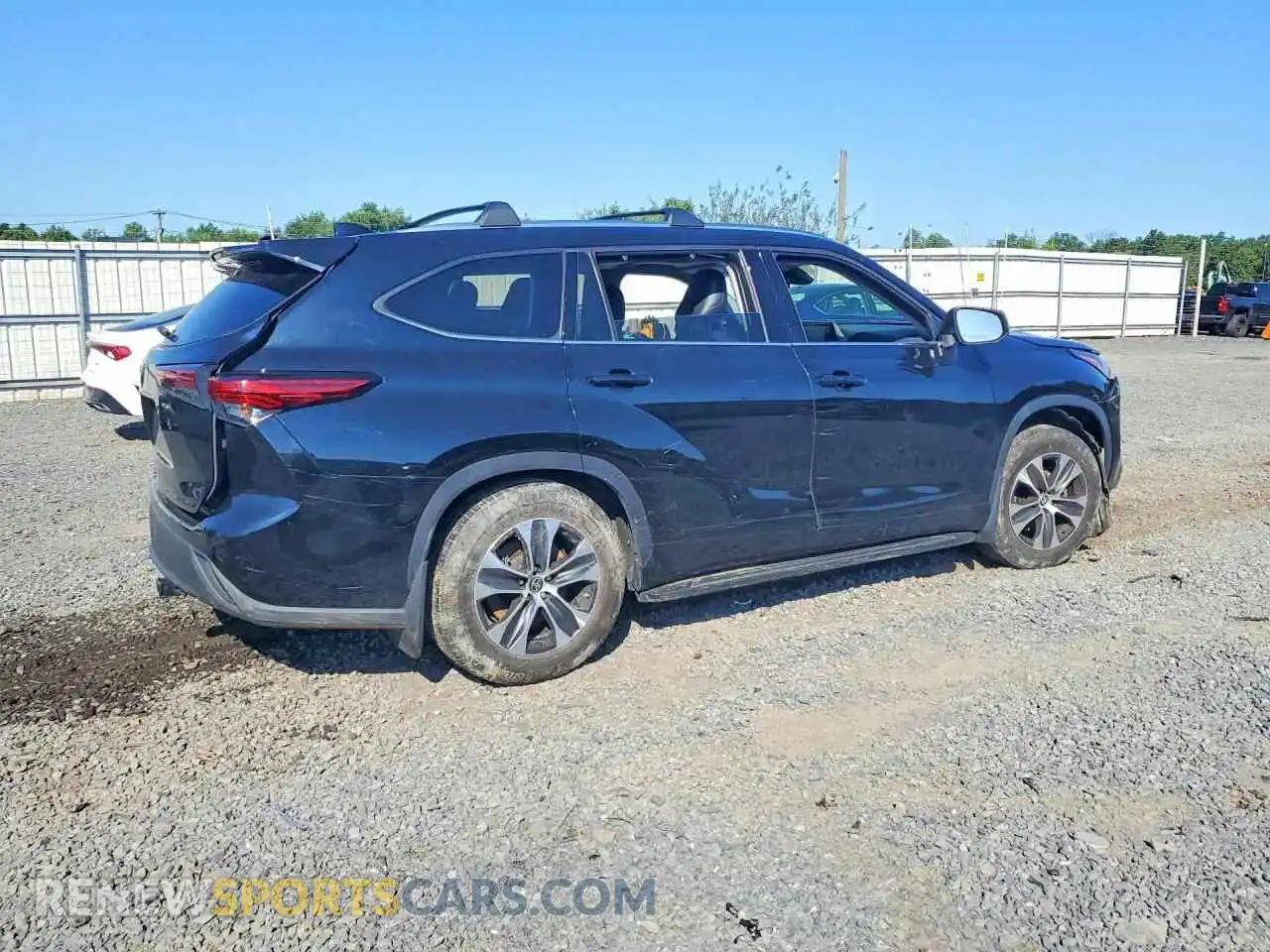 3 Photograph of a damaged car 5TDGZRBH1MS551083 TOYOTA HIGHLANDER 2021